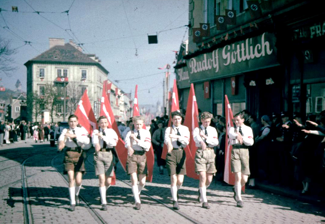 Confrontation with the Nazis and mysterious death
