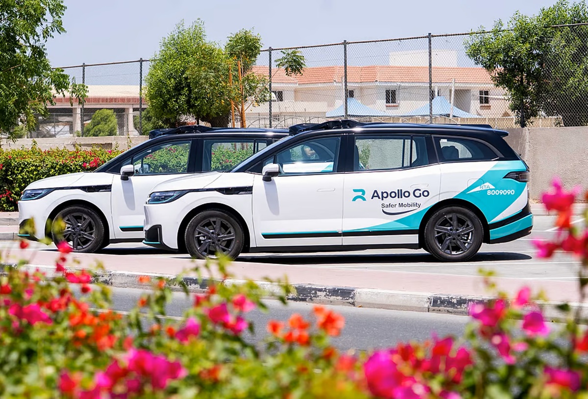 Chinese robot taxis launch in Europe