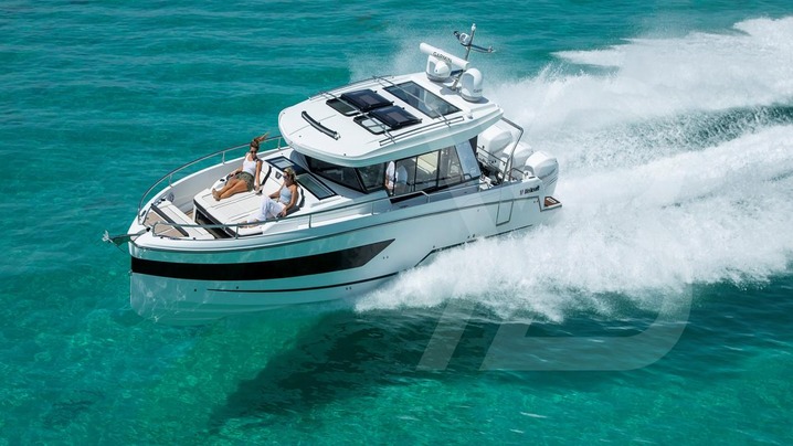 Setting Sail with Style: The Top 10 Coolest Boats That Will Make Waves
