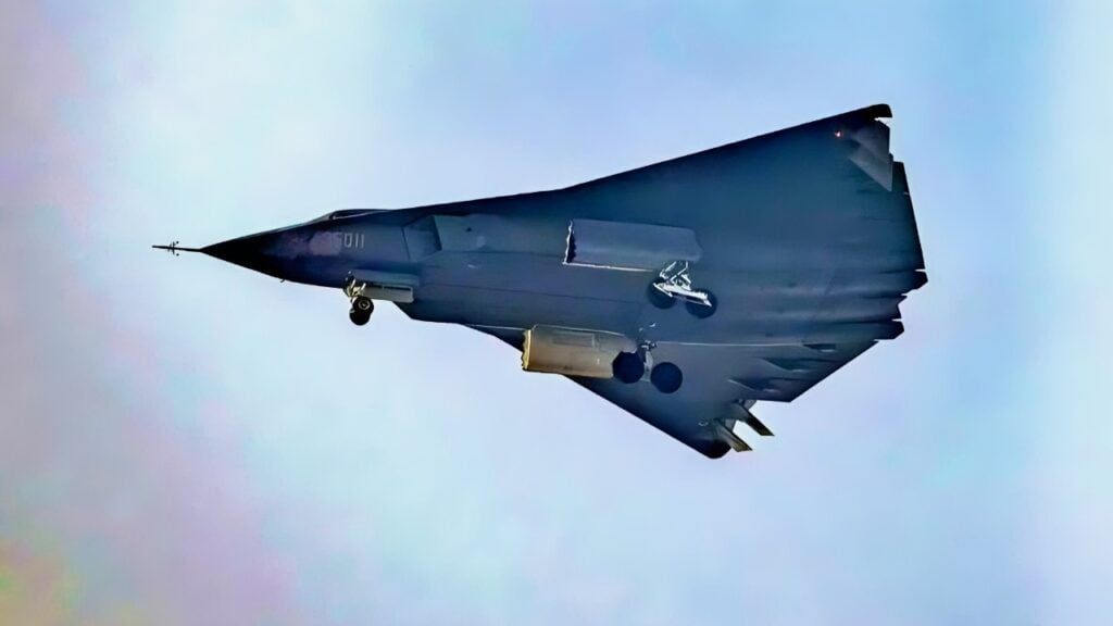 What is known about China's new sixth-generation fighter jet and what is its power?